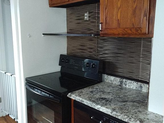 2nd image of 4210 Garden Park Dr