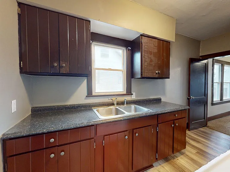 236 Watson St — Photo 12