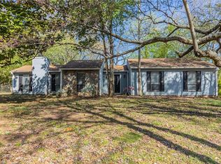 181 Bernice Dr, Lawrenceville, GA 30045