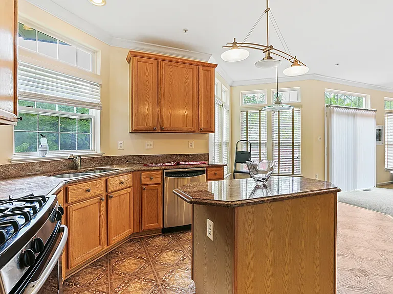 10209 Juniper Dr — Photo 17