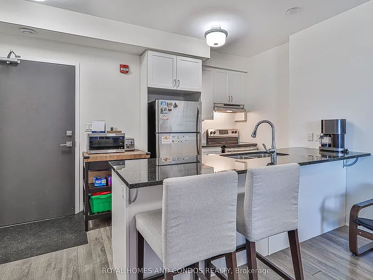 2 Adam Sellers St #601 — Photo 20