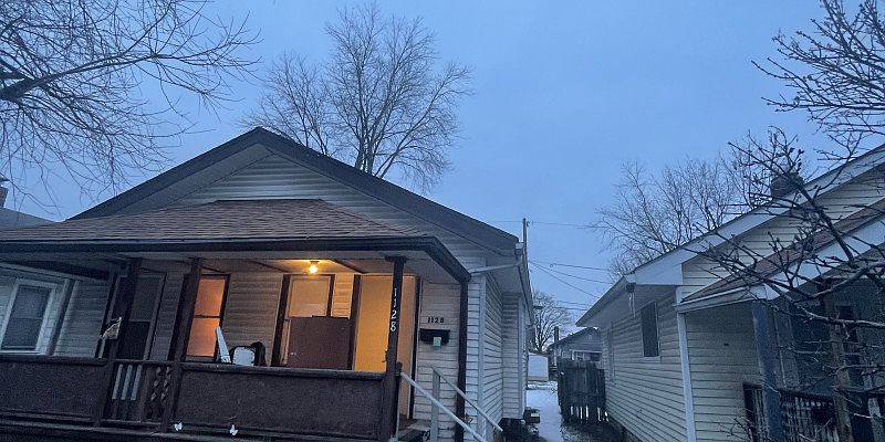 1st image of 1128 Wade St