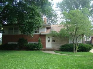 701 Pine Ave, Aurora, IL 60505