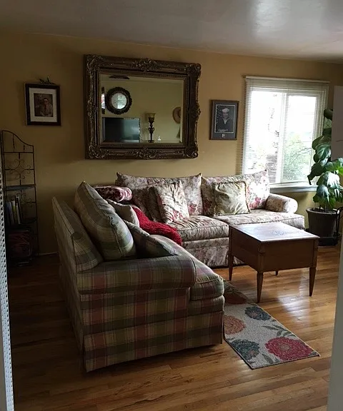 139 Placentia Ave — Photo 1