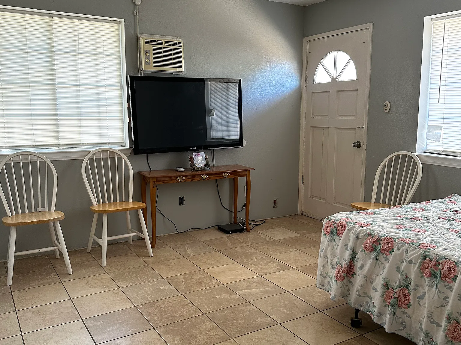 17374 Trinity Dr — Photo 2