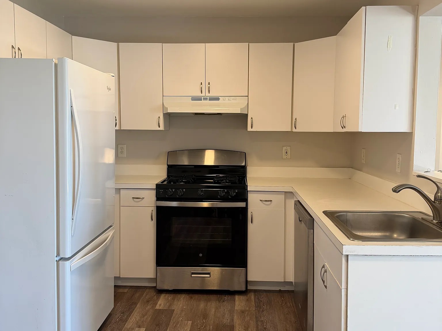 2 bed, $2,495 — Photo 4