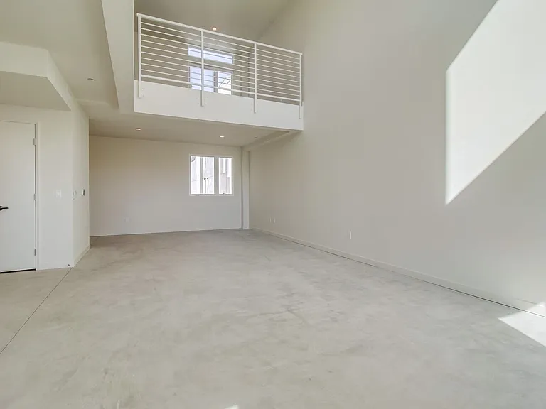 The Evelyn Townhomes: Luxe Living in the Heart of North Park's Trendy Vibe — Photo 17