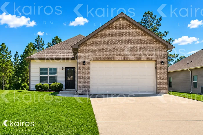464 White Oak Cir