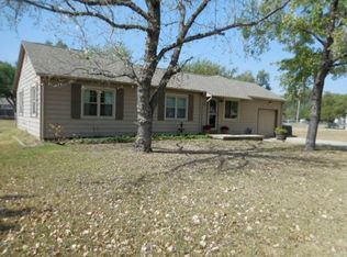 717 N Eisenhower Ave, Wichita, KS 67212