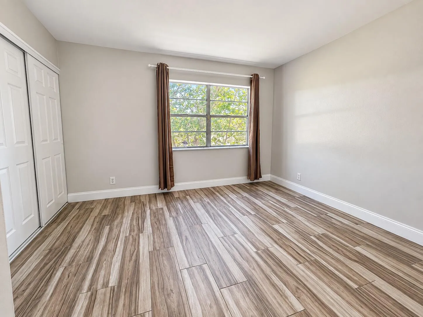 3 bed, 2.0 bath, 1624 sqft, $2,600 — Photo 4