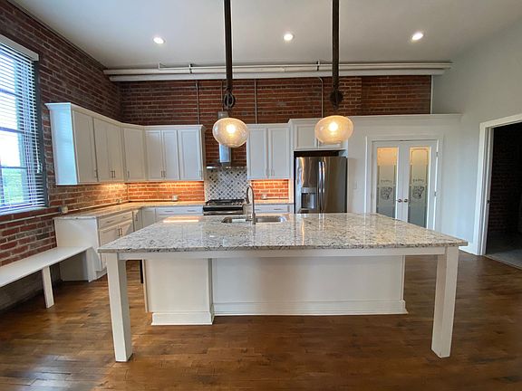 Spacious kitchen island with plenty of room for seating