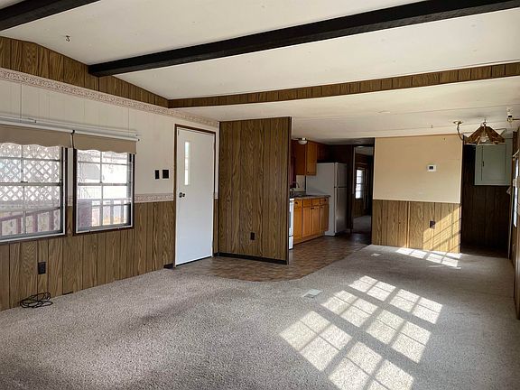 4th image of 3251 E Road 102