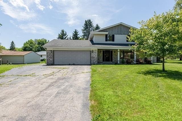 1st image of W239N6965 Gale Dr