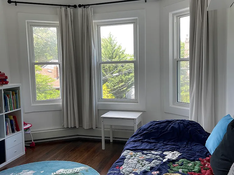 5 Saint Clair Ave — Photo 7