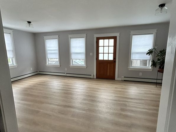 17 Davis St #17