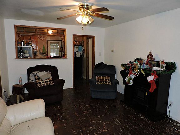 3rd image of 3510 La Retama Dr