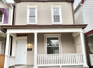 515 4th Ave, New Kensington, PA 15068