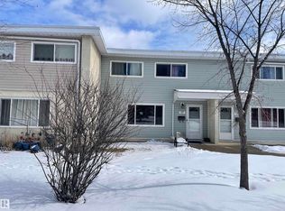 Glengarry Court, Edmonton, AB T5E 3L2