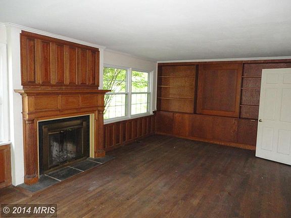 3rd image of 3820 Dance Mill Rd