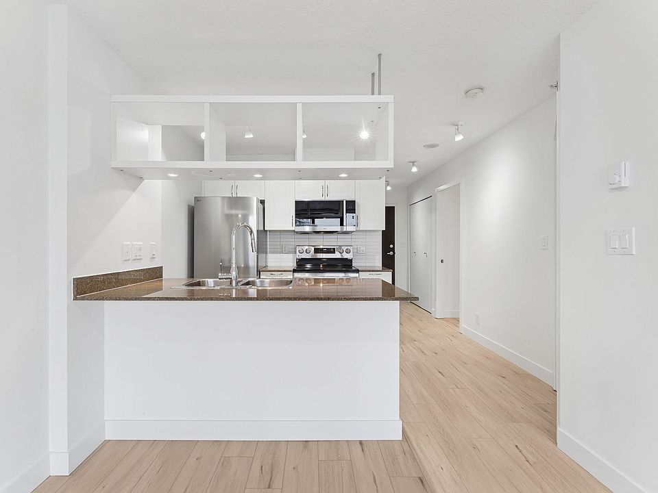1st image of 938 Smithe St #1532