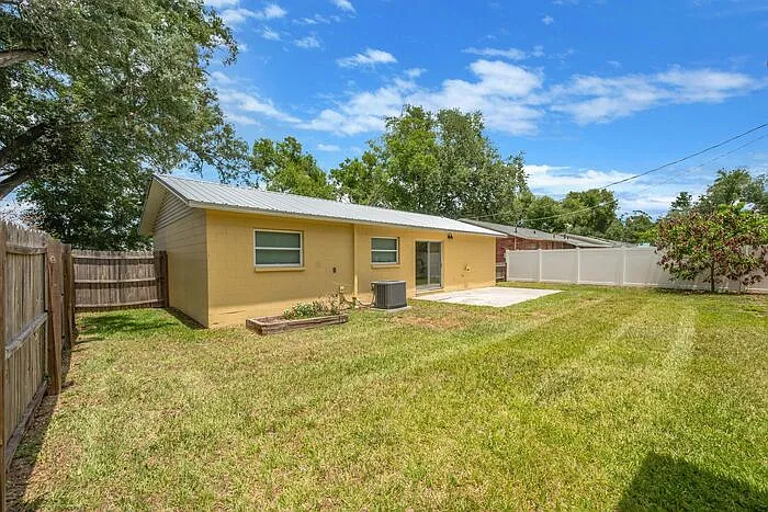 721 Holly Ter — Photo 37