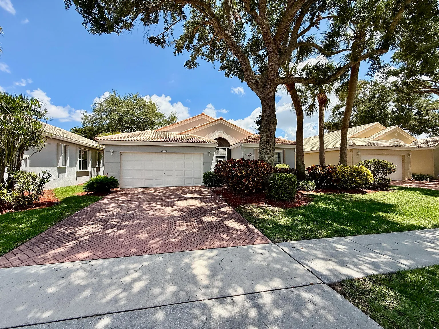 3 bed, 2.0 bath, 1782 sqft, $3,600 — Photo 4