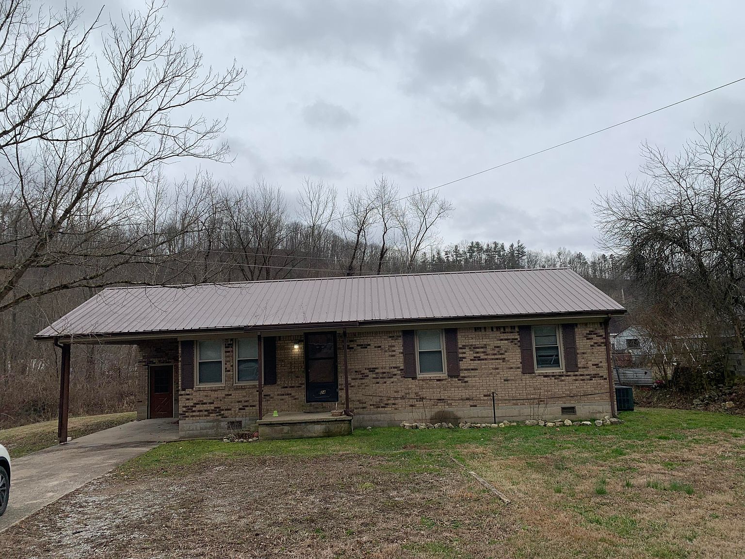 406 E Maple St, Salyersville, KY 41465 Zillow