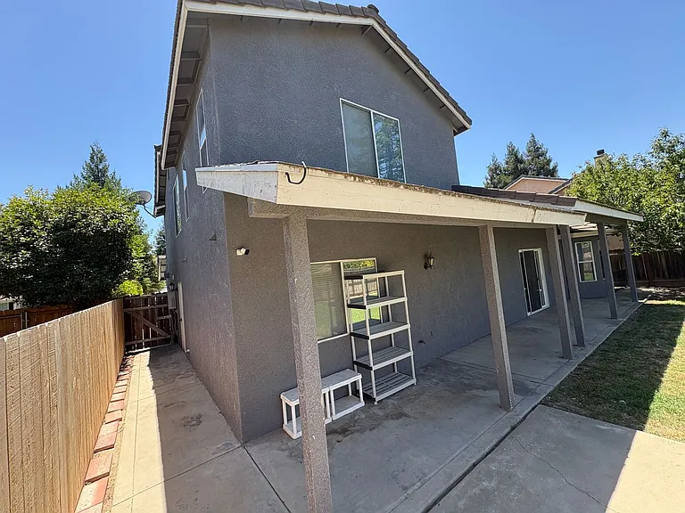534 W Russell Ave — Photo 43