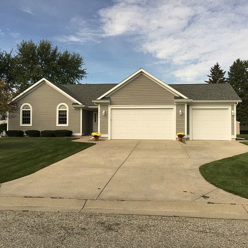 1st image of 6942 Trowbridge Cir