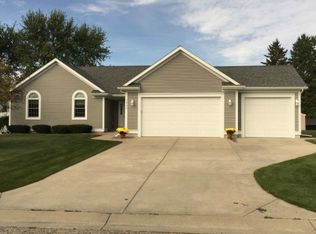 6942 Trowbridge Cir, Saginaw, MI 48603