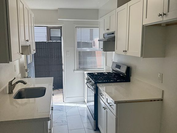 5th image of 2027 Washington Ave #2027
