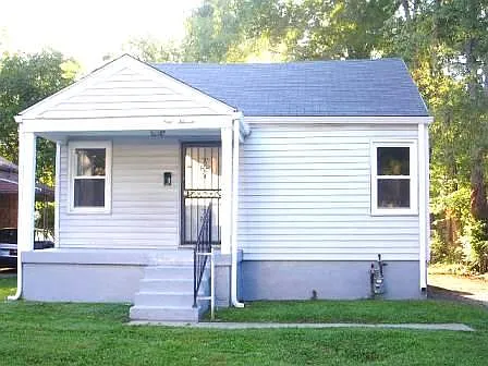 111 N 45th St photo 1