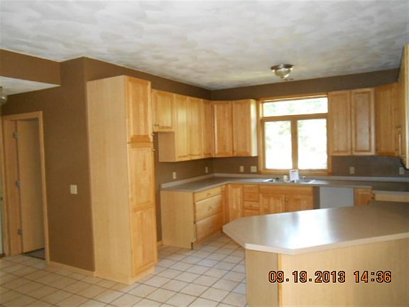 2nd image of 1807 W Interlochen Dr