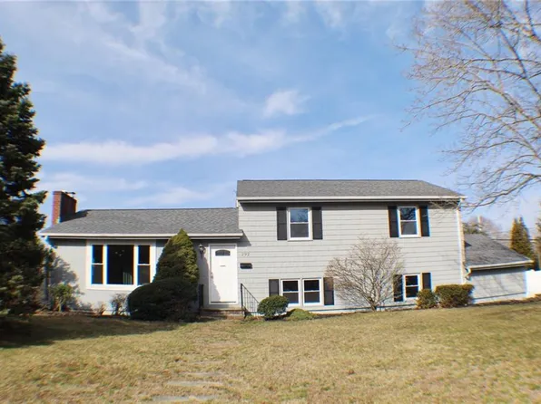292 Merrymount Dr, Warwick, RI 02888
