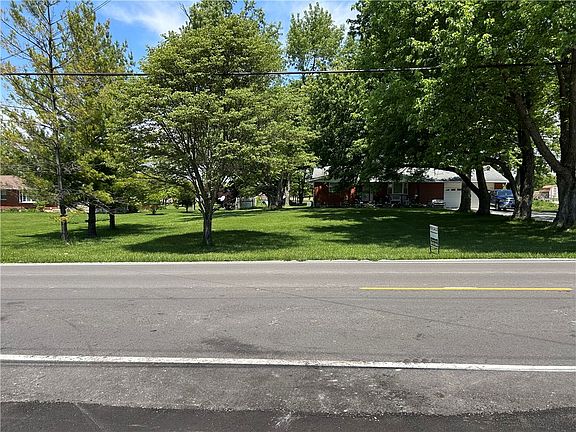 3rd image of 2305 Ross Rd
