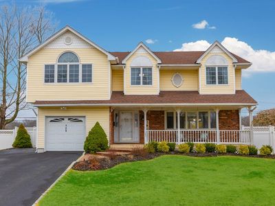 129 Fifty Acre Road S, Smithtown, NY, 11787
