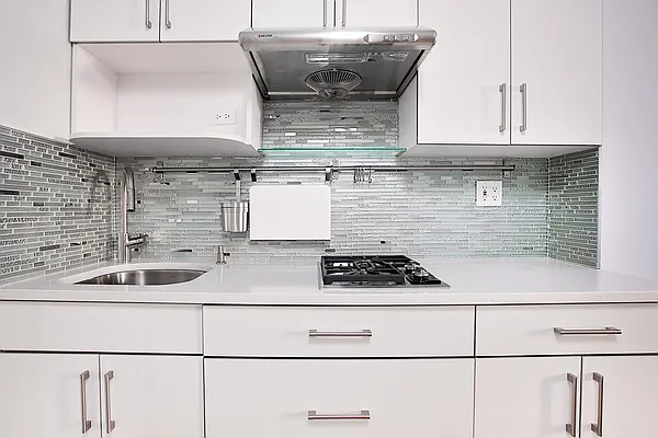 Rented by Keller Williams NYC | media 17