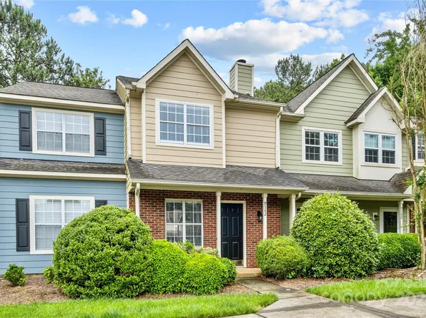 9142 Four Mile Creek Rd, Charlotte, NC 28277