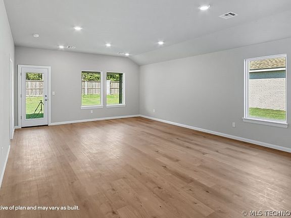 7th image of this home