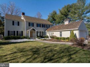 7 Bridlewood Dr, New Hope, PA 18938