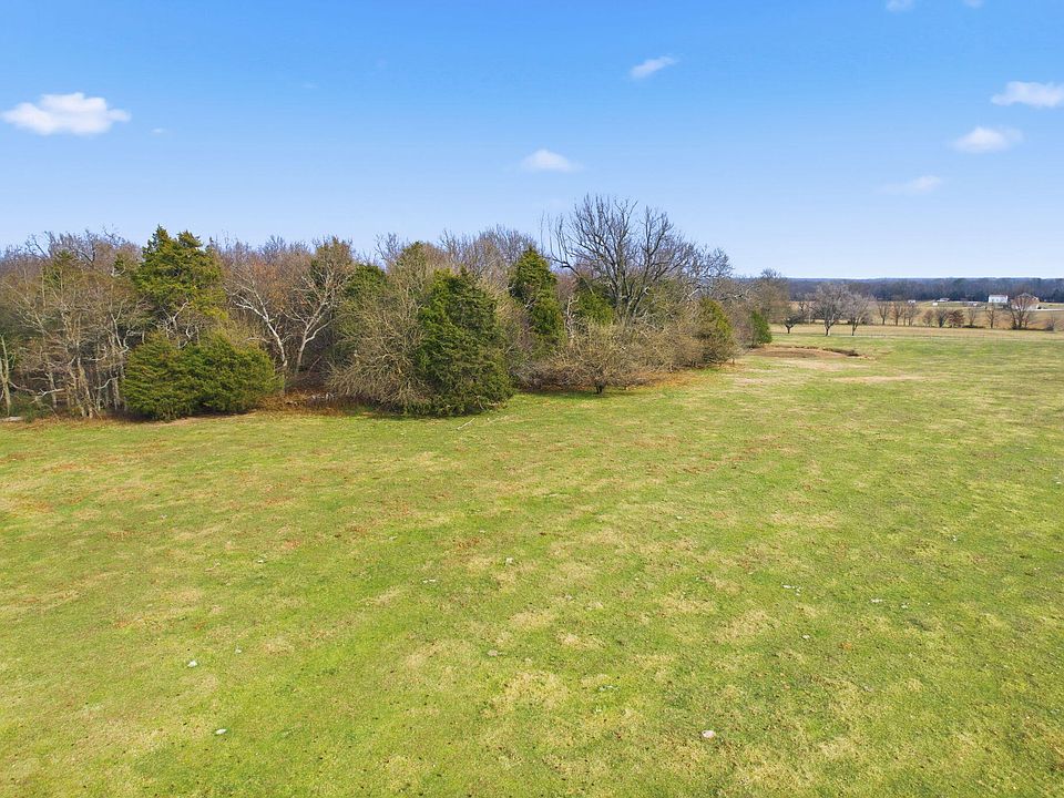 2nd image of Tract7.2 W Farm Road 174
