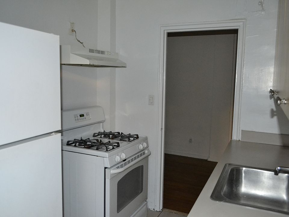 1st image of 18830 87th Dr APT 1S