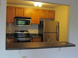 3rd image of 1303 Cunat Ct APT 2B