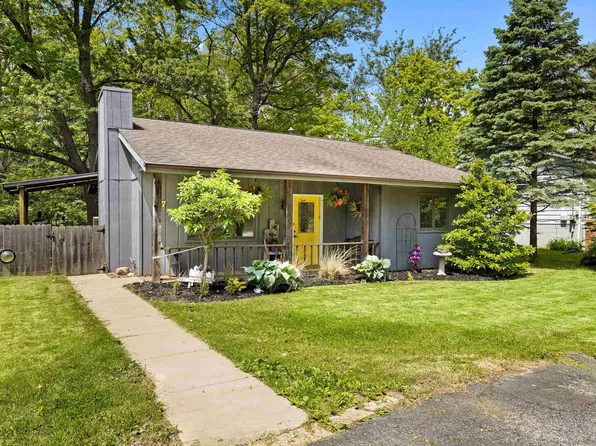 107 N Inglewood Dr, East Peoria, IL 61611