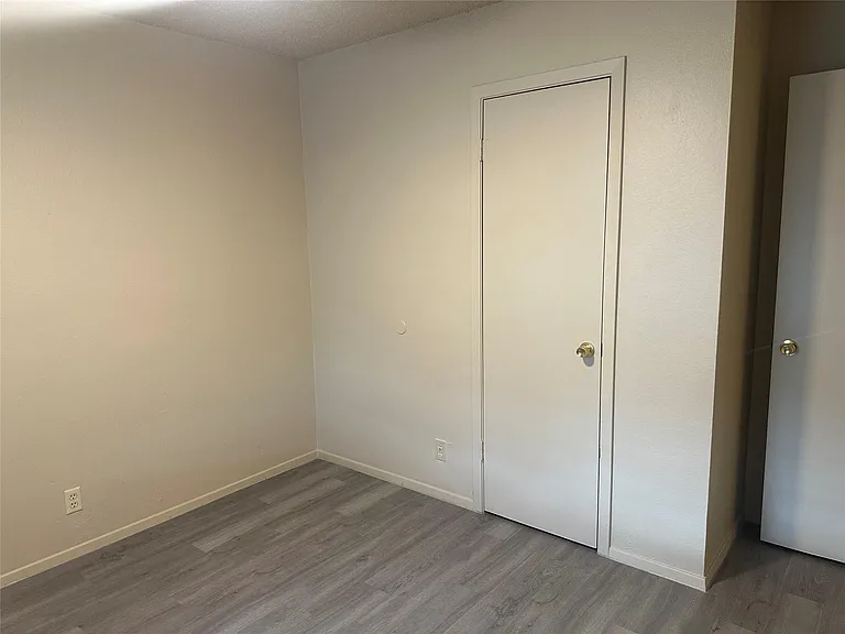 2602 S Bagdad Rd #A — Photo 17