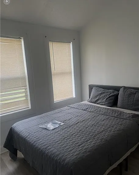 1851 E 24th St #ROOM RENTAL — Photo 2