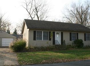 3273 Elyria Dr, Vermilion, OH 44089