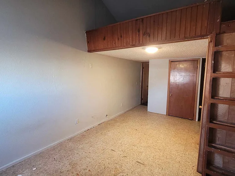 402 N B St #2 — Photo 5