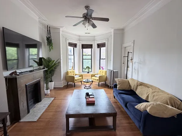 1907 W Evergreen Ave APT 2F, Chicago, IL 60622