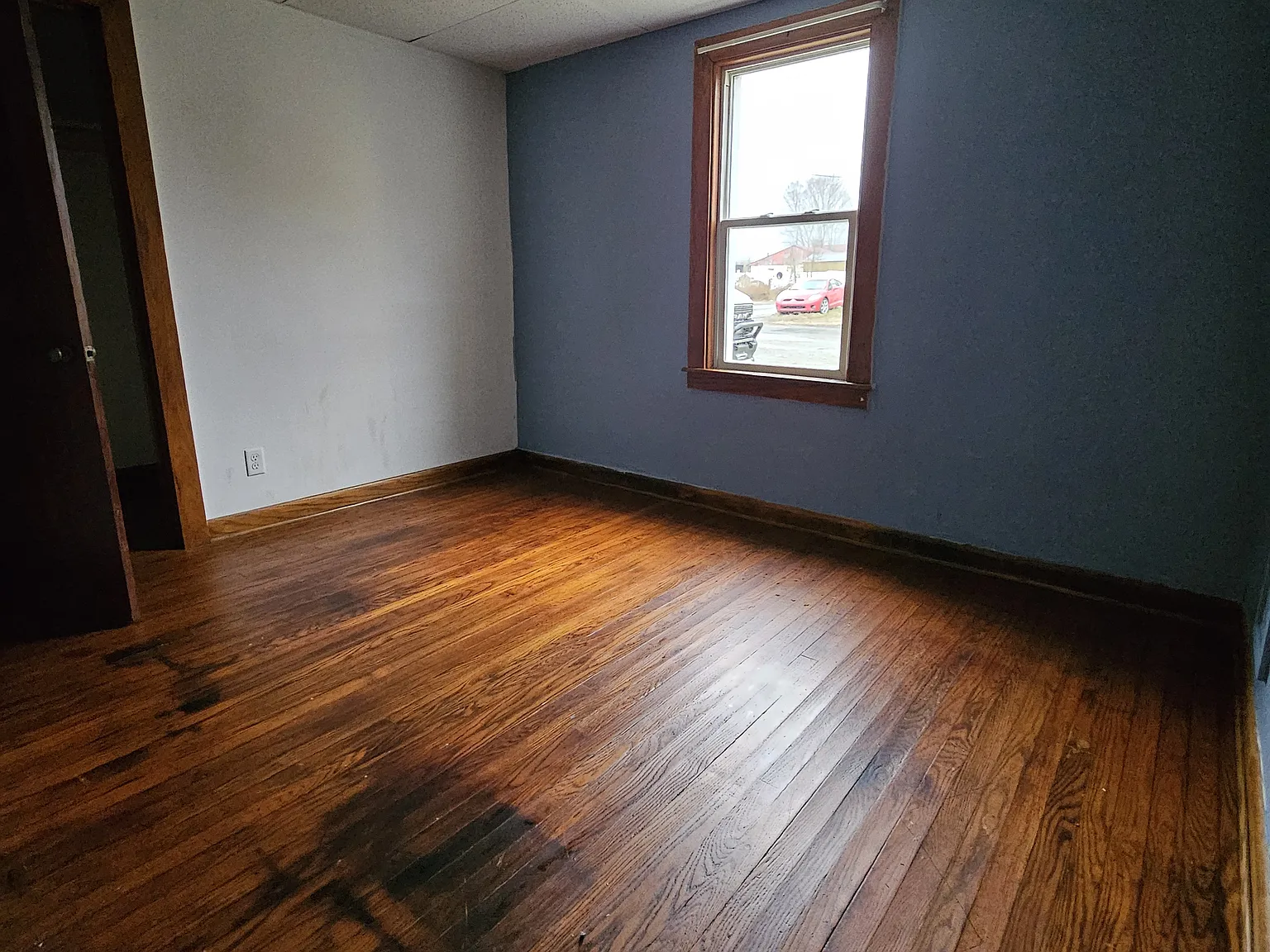 2 bed, 950 sqft, $650 — Photo 4
